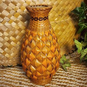 VTG Pineapple Porcelain Wicker Wrapped Vase Made Peoples Republic Of China 1949